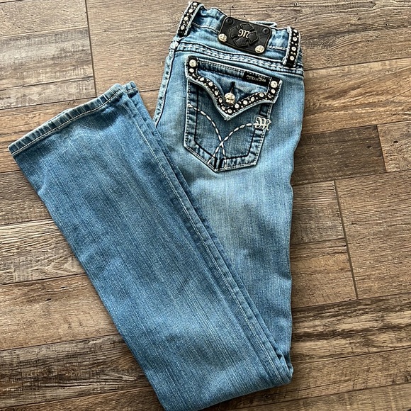 Miss Me Jeans - Picture 2 of 3